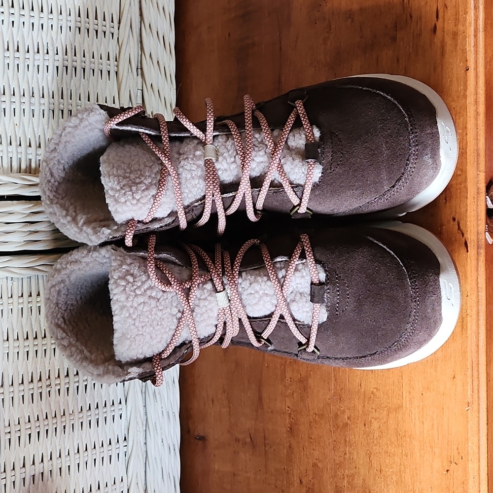 Skechers boots